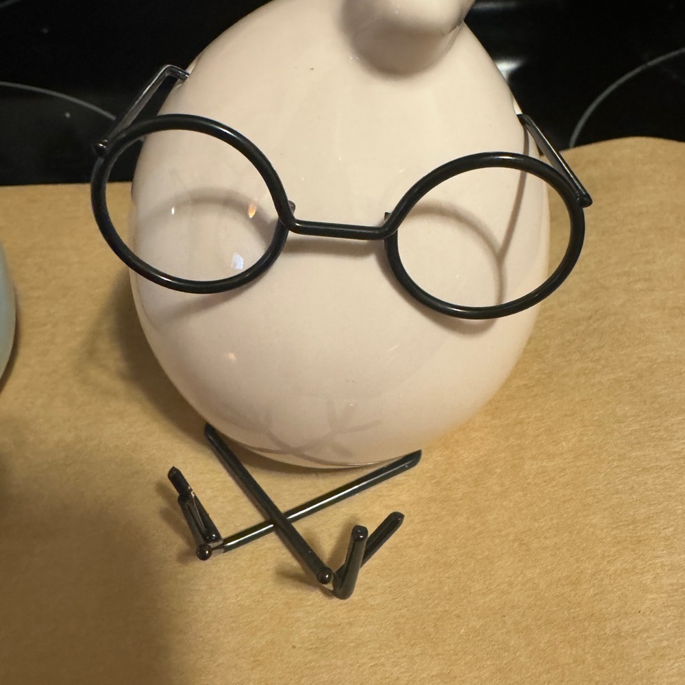 3 ceramic chicks with metal glasses - Picture 2 of 6